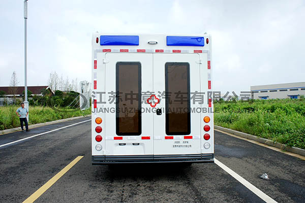 中意SZY5045XJHN2依维柯欧胜方舱救护车