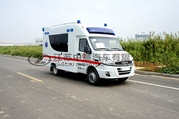 中意SZY5045XJHN依维柯宝迪方舱救护车
