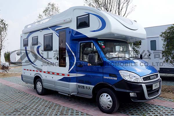 中意SZY5045XLJN5双拓展依维柯C型房车