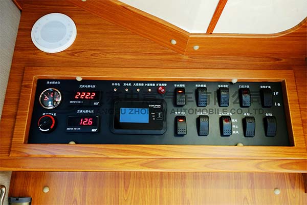 中意SZY5045XLJN5双拓展依维柯C型房车