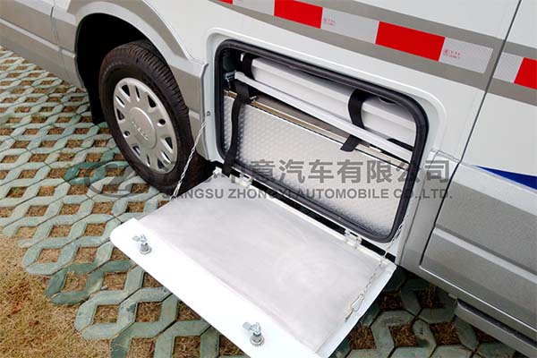 中意SZY5045XLJN5双拓展依维柯C型房车