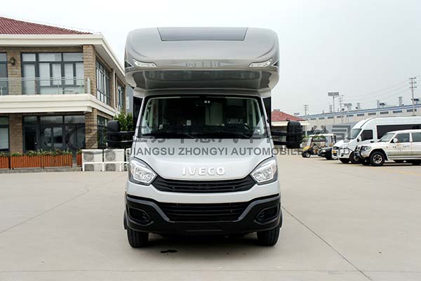 中意SZY5060XLJN依维柯三扩展房车