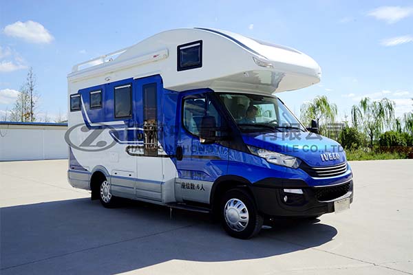 中意SZY5045XLJ进口自动挡双拓展依维柯C型房车