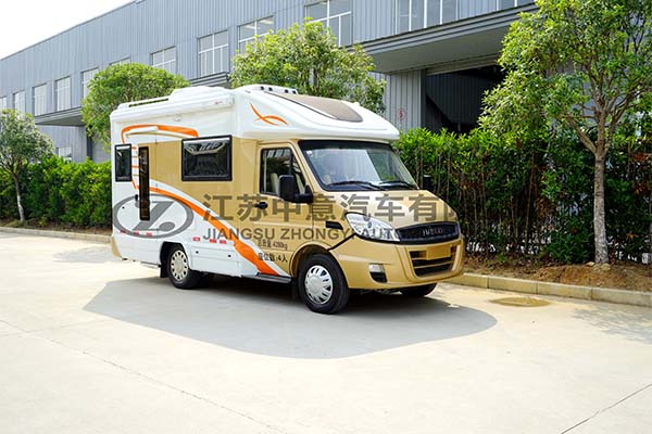 中意SZY5043XLJN5依维柯C型房车