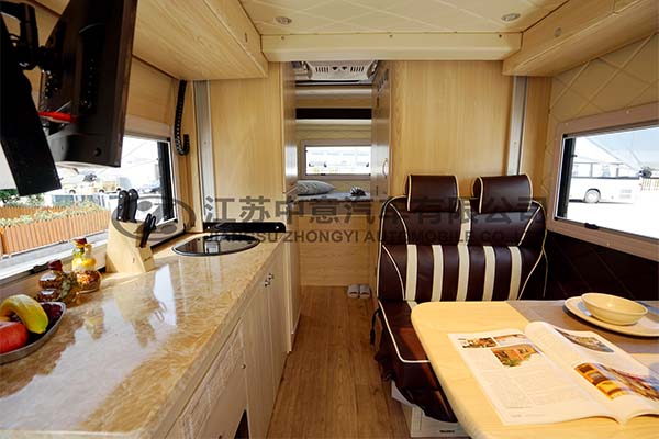 中意SZY5043XLJN5依维柯C型房车