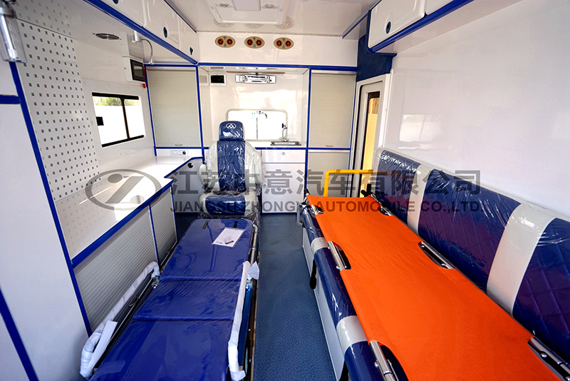 该如何选择合适的方舱医疗车厂家呢?